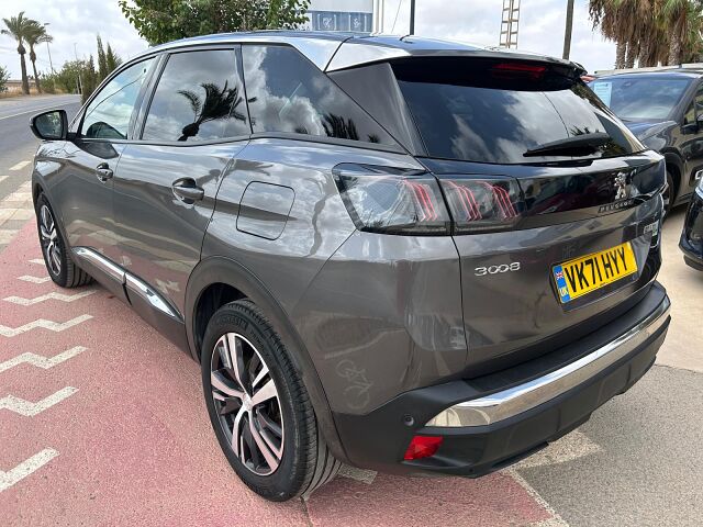 PEUGEOT 3008 ALLURE 1.6 PHEV AUTO UK RHD IN SPAIN ONLY 70000 MILES SUPERB 2021